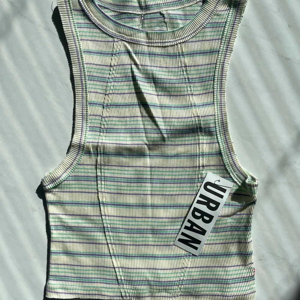 URBAN OUTFITTERS TOP